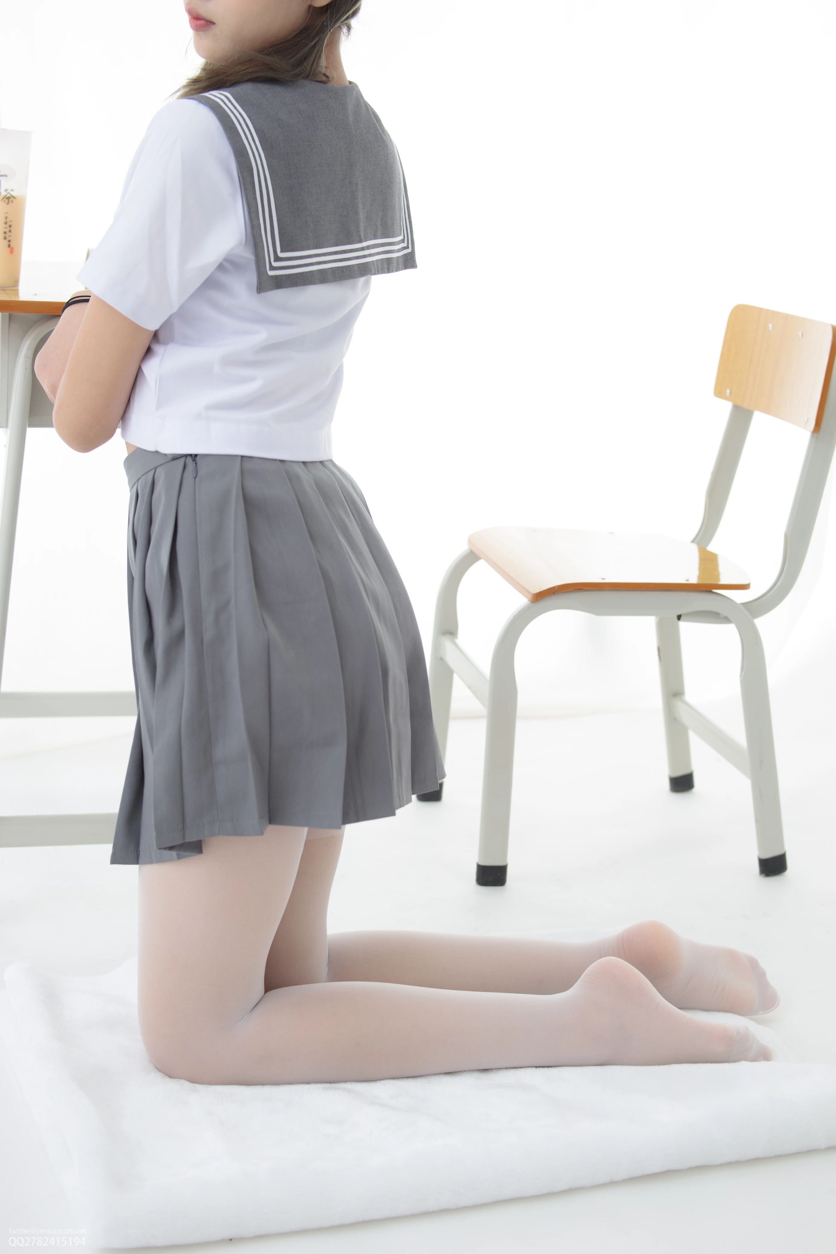 森萝财团 JKFUN 白丝网鞋合辑-1 [56P 1V]插图1